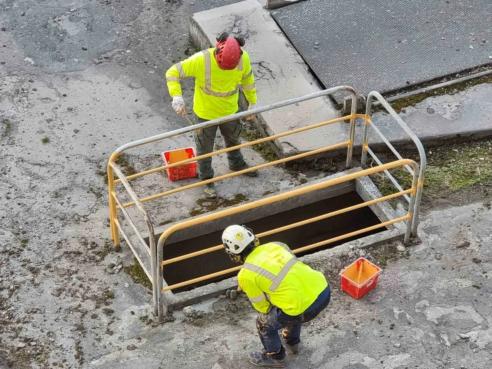 Peinture garde-corps chez Lafarge